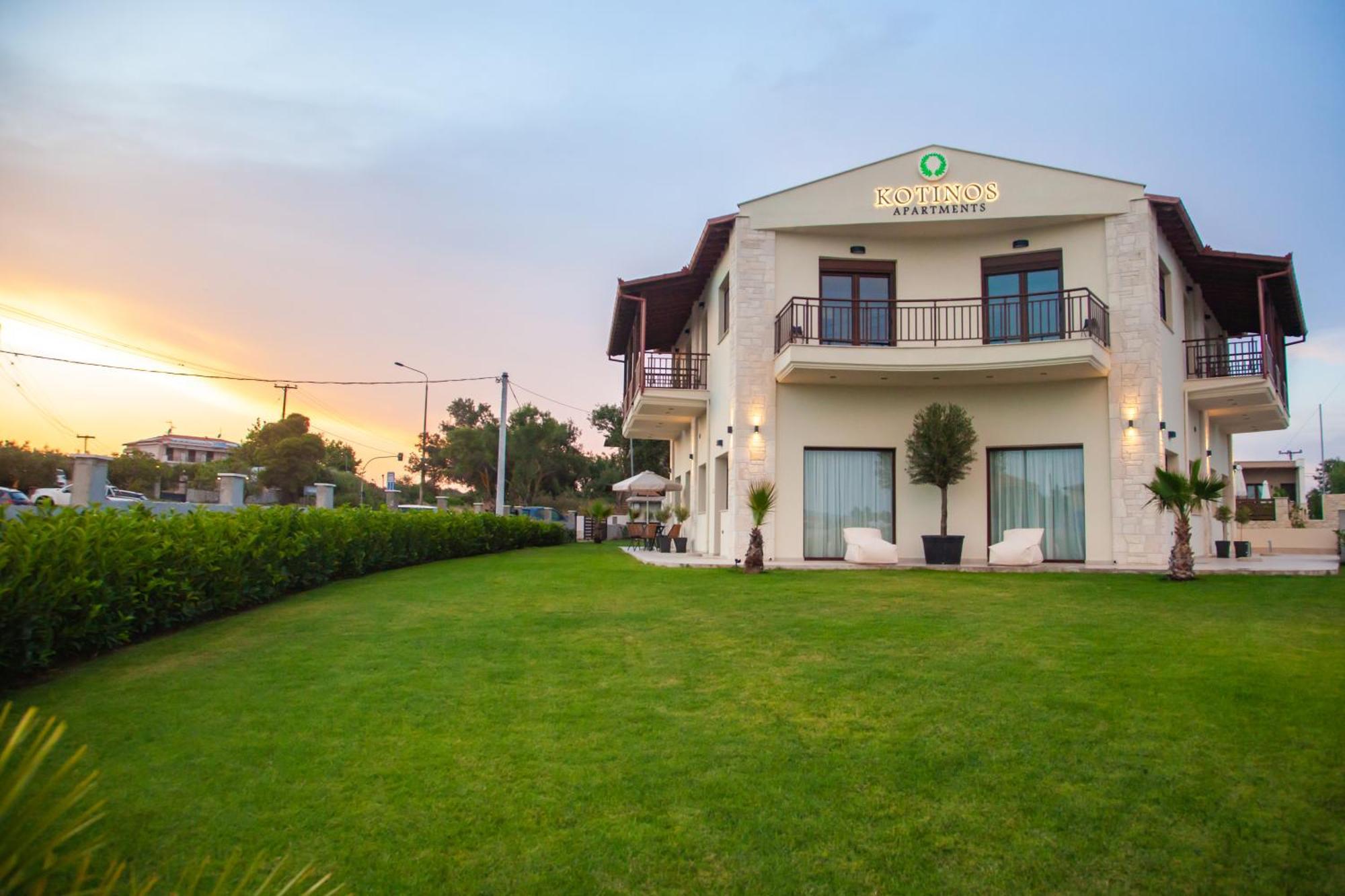 Kotinos Apartments Afytos Esterno foto
