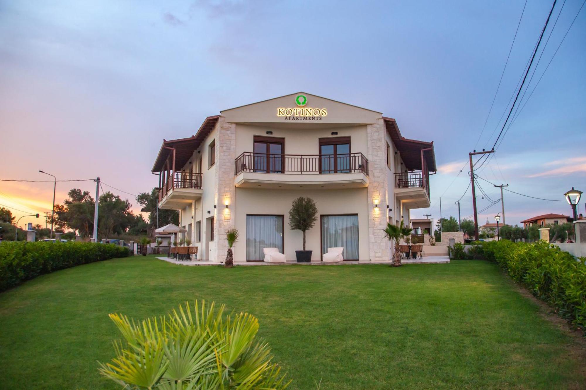 Kotinos Apartments Afytos Esterno foto