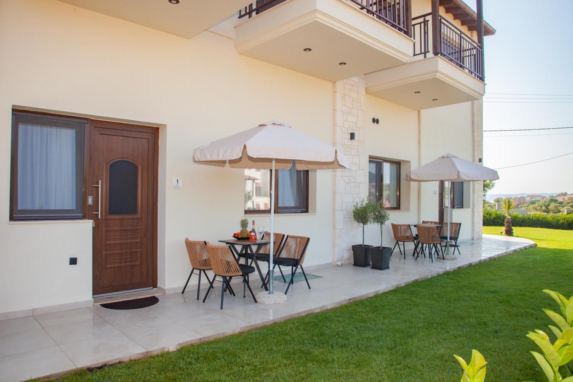 Kotinos Apartments Afytos Esterno foto